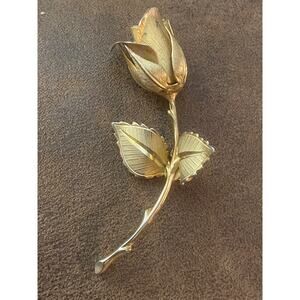 Vintage Giovanni Rose Brooch Gold Tone Metal Flower Pin Textured Leaves 2.75"